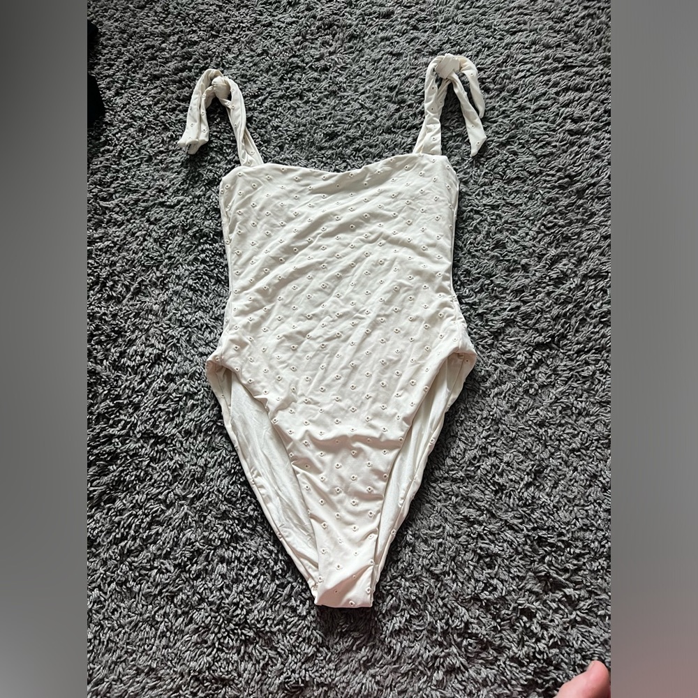 WeWoreWhat Cream Eyelet One Piece Bathing Suit